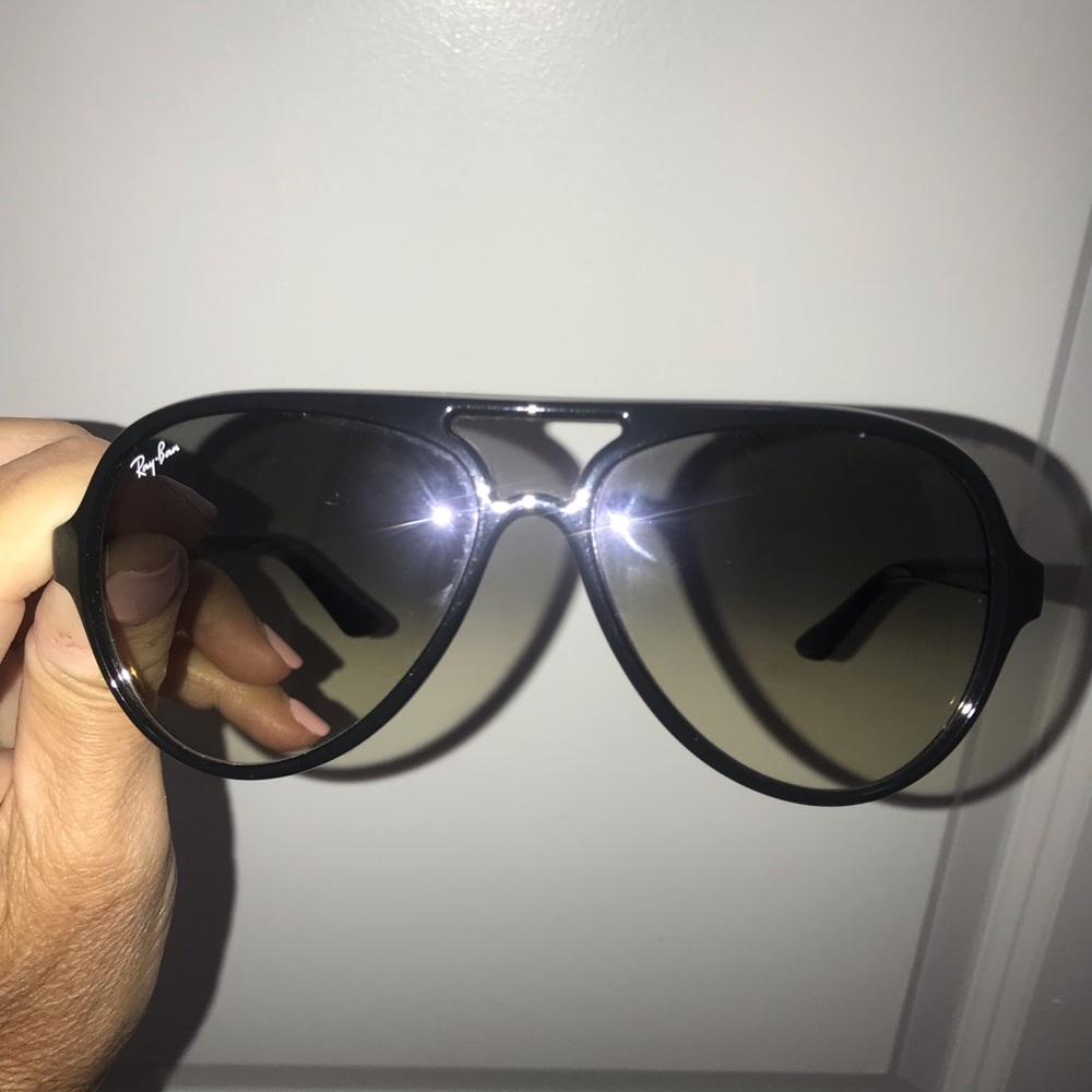 Ray Ban Glasses - Picture 6 of 9